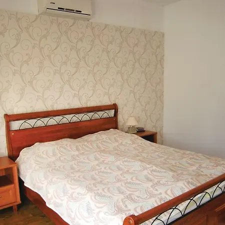 Two-bedroom Holiday In *